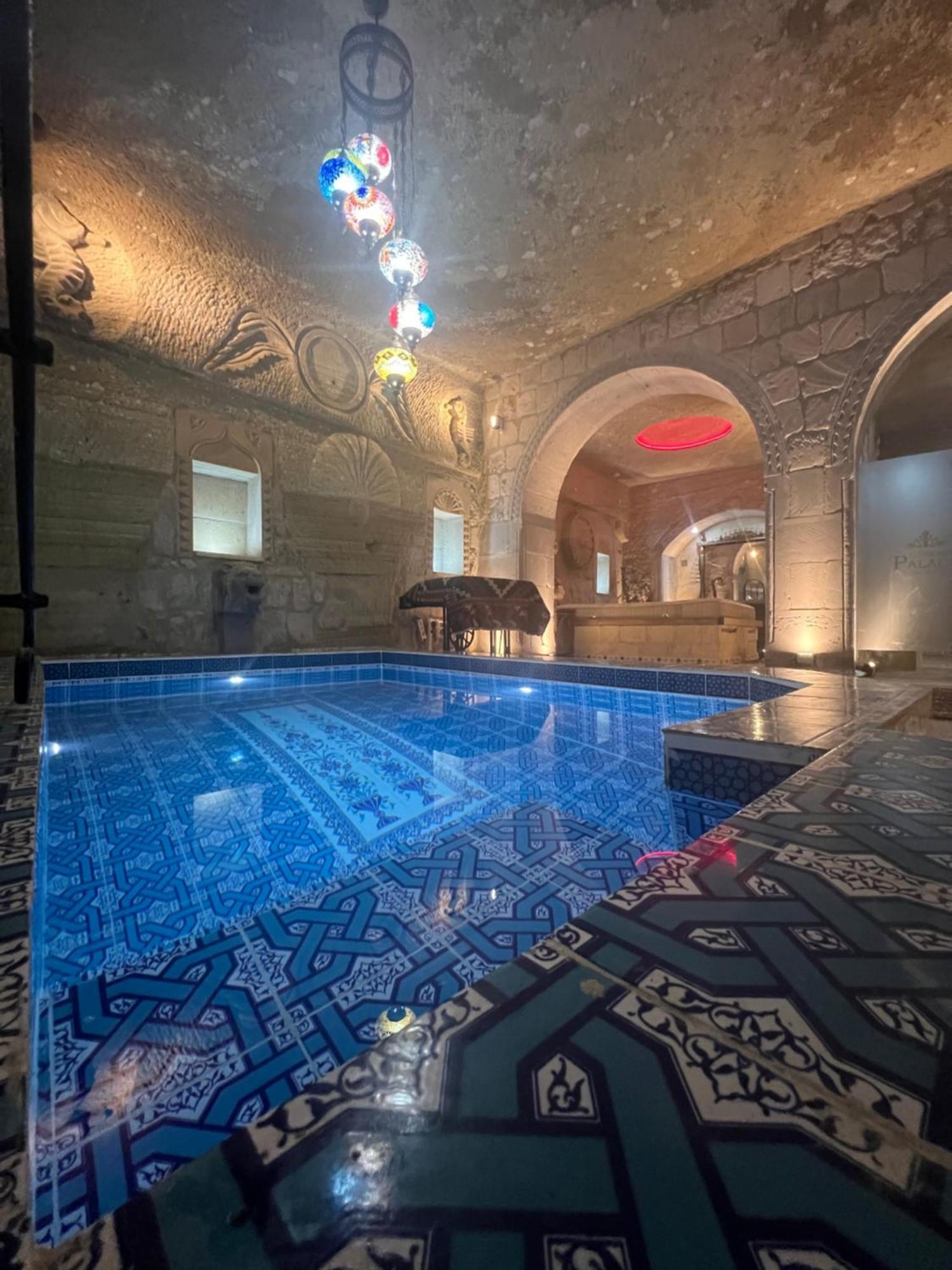 Palace Cave Отель 2*