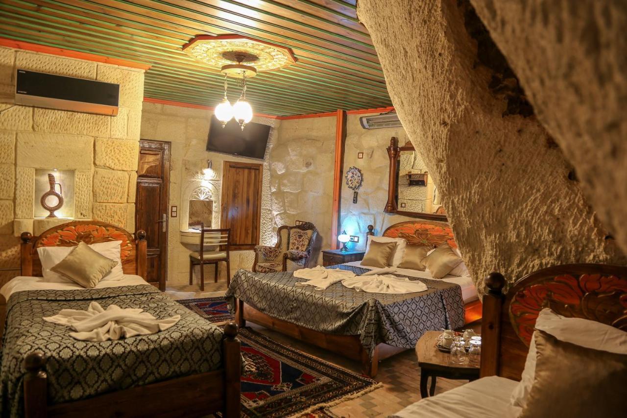 Palace Cave 2*