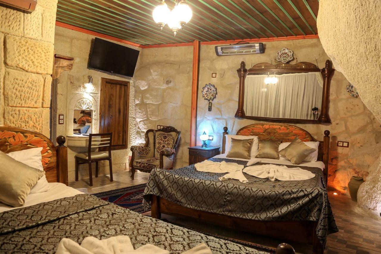 Hotel Palace Cave